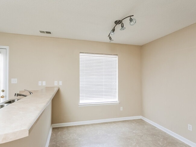 Photo - 7027 Maple Grove Rd