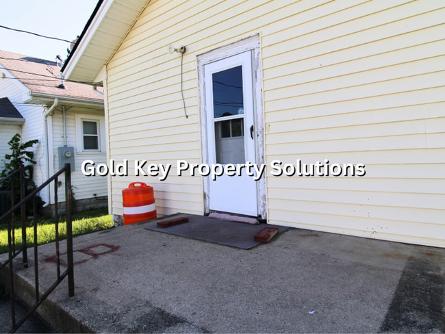 Photo - Spacious 2 BR 1 BA House with Central Air and Enclosed Porch (SECTION 8 APPROVED)