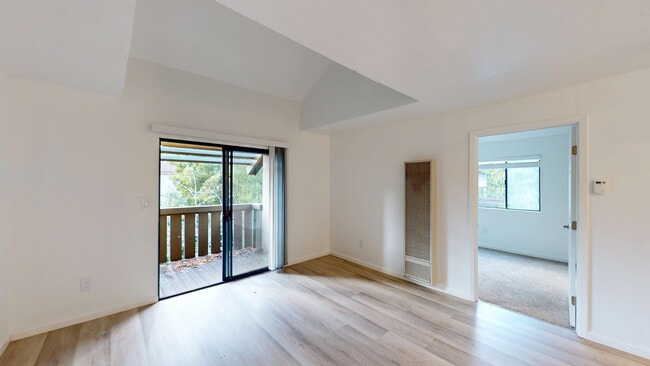 Building Photo - 515 B St Unit 9 Rental