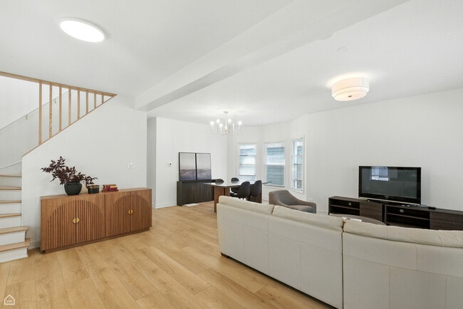 Photo - 1024 S Ridgeland Ave