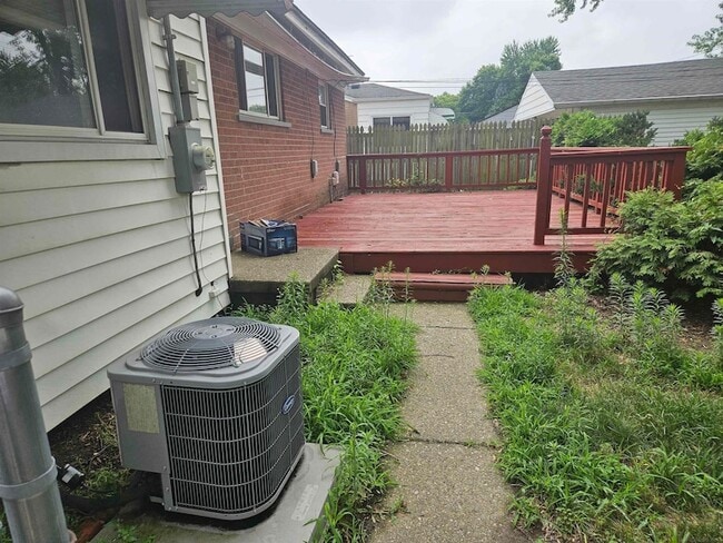 Building Photo - 24119 Thomas Dr Rental
