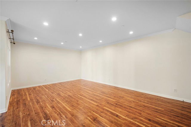 Photo - 415 E Dryden St