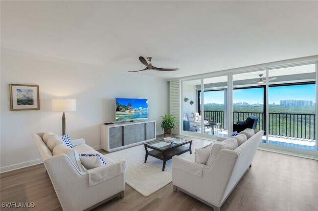 Photo - 425 Cove Tower Dr Unidad 1003