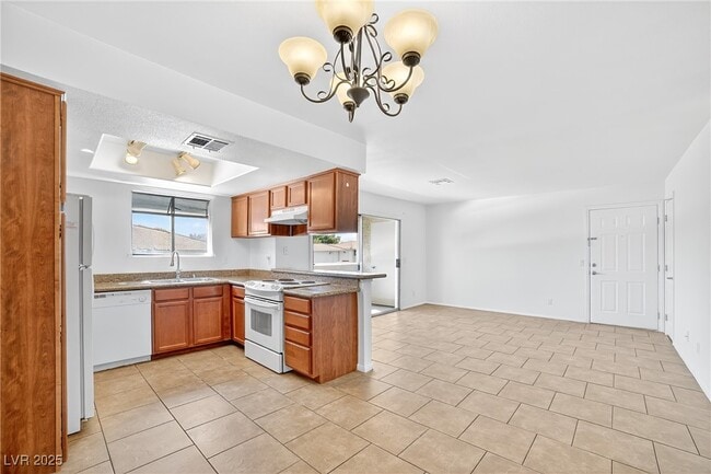 Building Photo - 7200 W Pirates Cove Rd Unit 2087 Rental