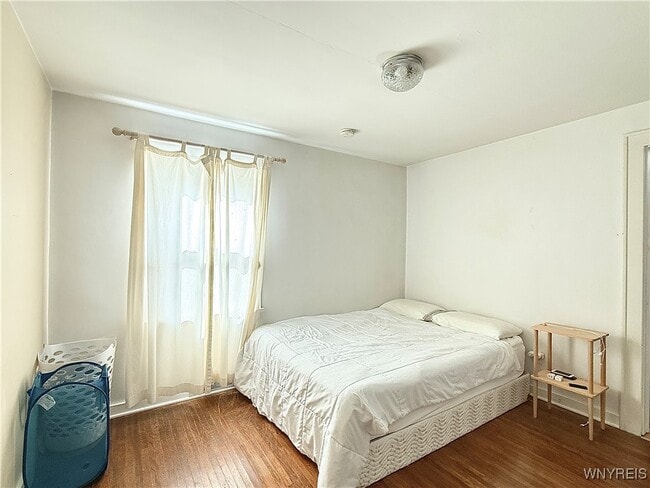 Photo - 245 Hamilton Dr