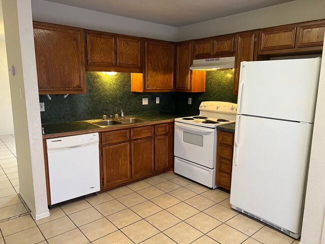 Photo - 2517 Schwald Rd