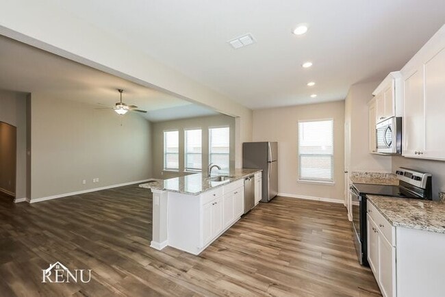 Photo - 2028 Hialeah Dr