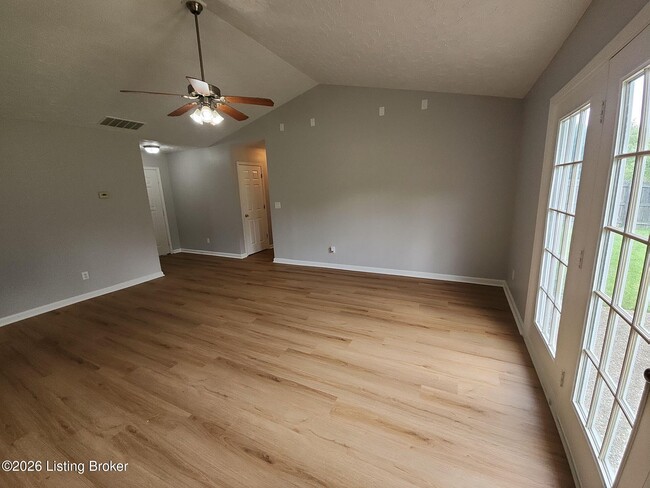 Photo - 405 Parker Pl