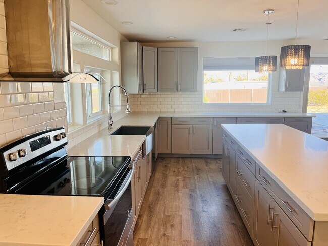Photo - Gorgeous 3 bd, 2.5 ba on 1 acre