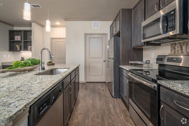 1BR, 1BA - 777SF - Kitchen - Fordham at Eagle Springs