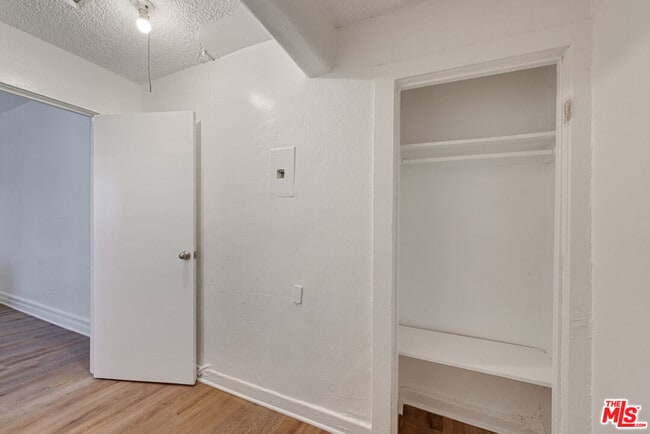 Photo - 220 E Vernon Ave Unit 1/2