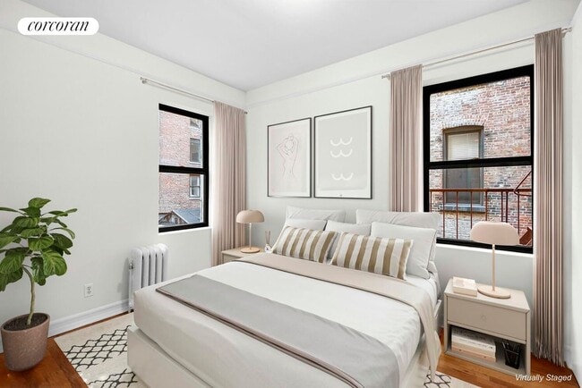 Photo - 115 W 16th St