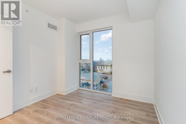 Photo - 370 Martha St Unit 304