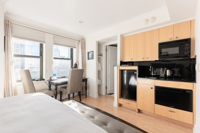 160 Central Park S Unit SI FL29-ID1590572P