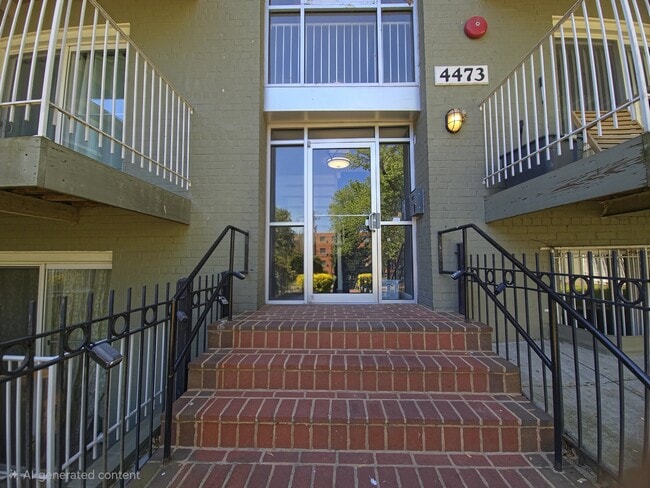 Building Photo - 4473 B St SE