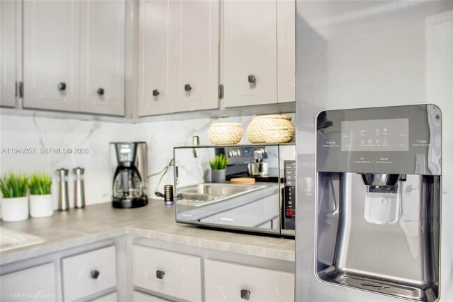 Photo - 755 NW 43rd St