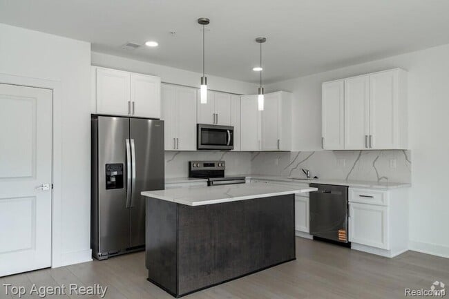 Photo - 31847 Gabby Ct