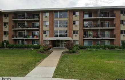 Building Photo - 2210 S Goebbert Rd Unit 431