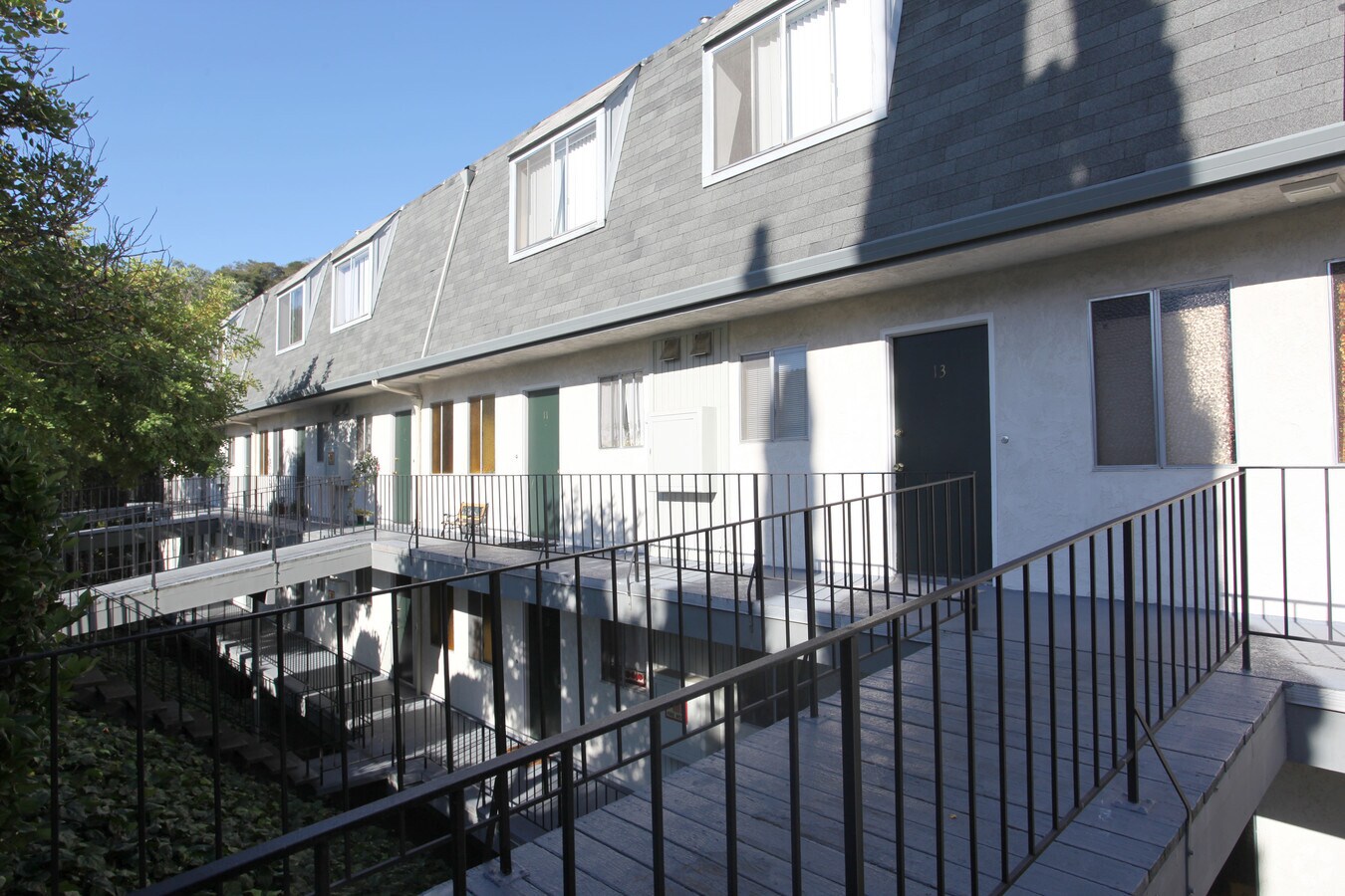 Photo - Hillcrest Townhomes Apartment Complex