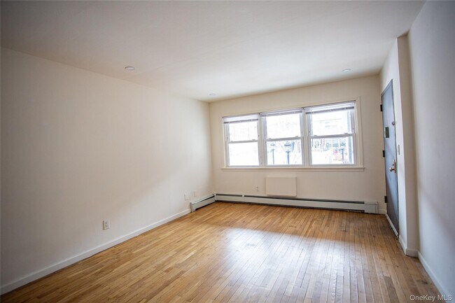 Photo - 765 Shore Rd Unidad 1M