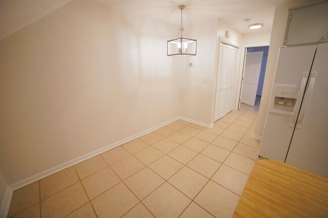 Photo - 1240 High Rd