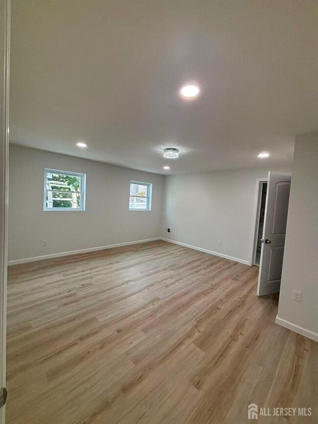 Photo - 17 1/2 Thomas St Unit 1F