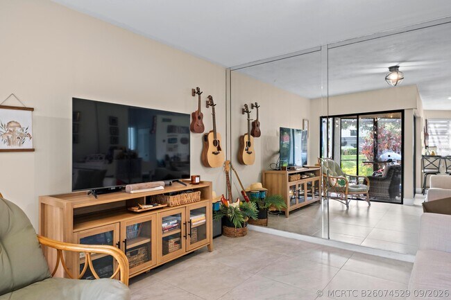 Photo - 367 NW 36th Ave