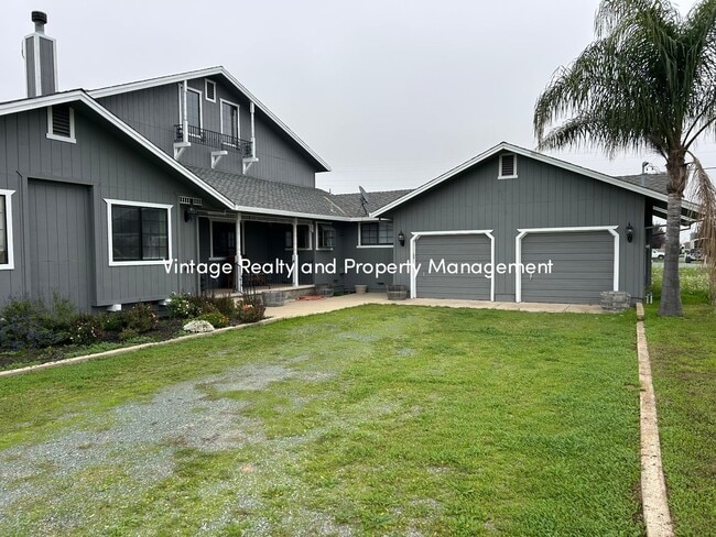 Photo - Available Soon!! Extra Big 5 Bedroom Country Home That You Have To See!!!