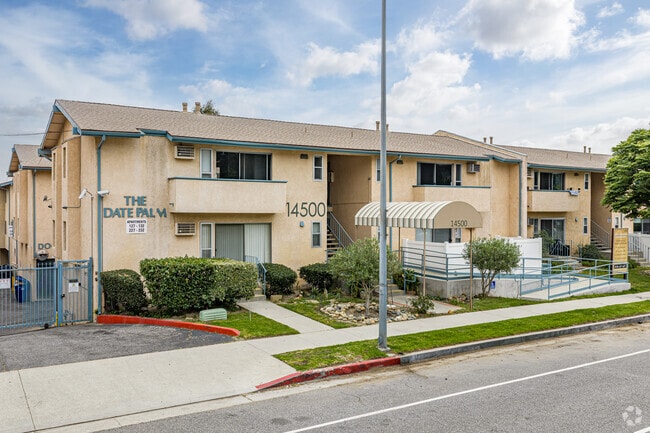Building Photo - Olive View Gardens