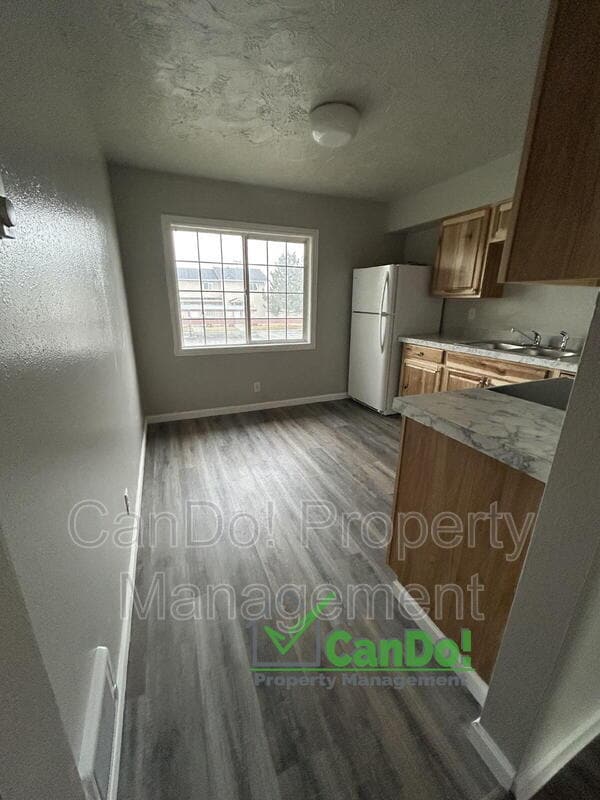 Building Photo - 210 Carol Dr Unit #1