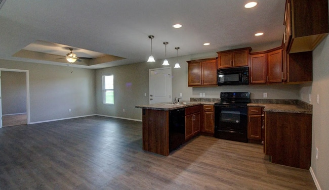 Photo - Open Layout 3 Bedroom Rental in Republic!
