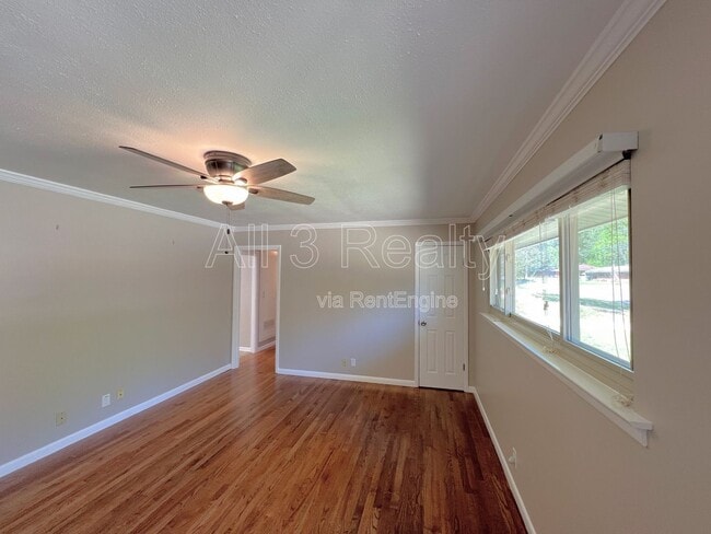 Photo - 750 Marquette Dr