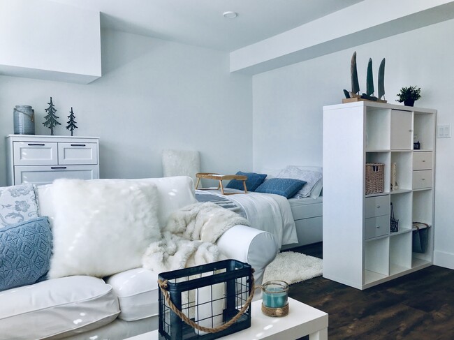 Photo - Beautiful, Bright,  Studio at Magnolia Unit 309