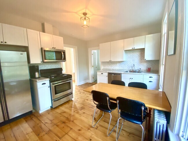 Building Photo - 55 Pearl St Unit 2nd Floor Rental