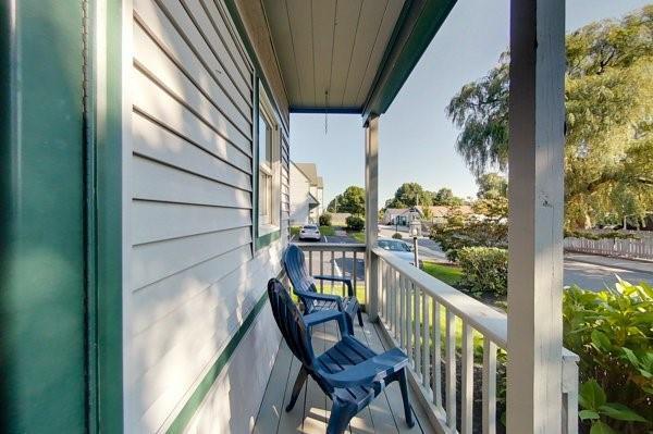 Photo - 61 Clinton St