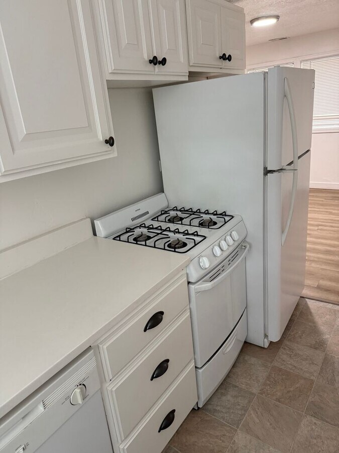 Photo - Ardmore Unit #9