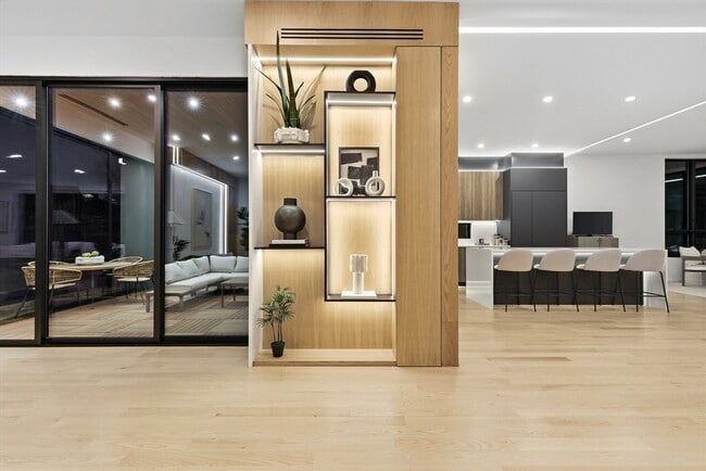 Photo - 90 Auburndale Ave