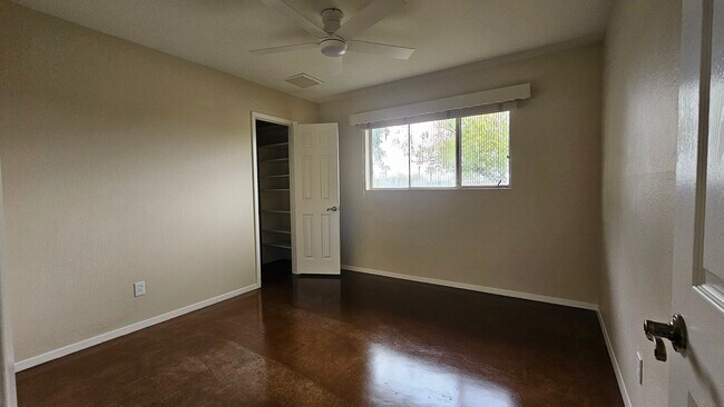 Photo - 2325 N 66th St