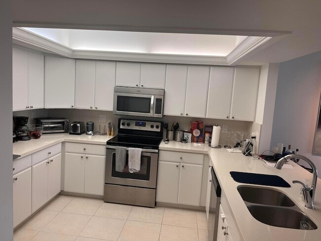 Photo - 5100 N Ocean Blvd Unidad 1701