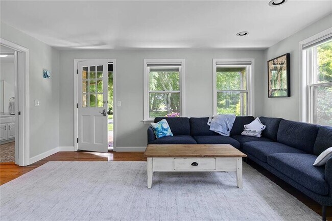 Photo - 30 Battery Ln