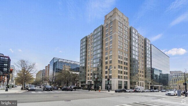 Building Photo - 1150 K St NW Unit 1107 Rental