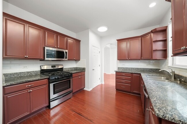 Photo - 3251 Thunderbird Ct E