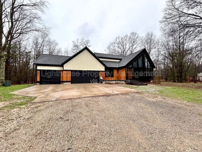 Photo - 1505 N Green Creek Rd