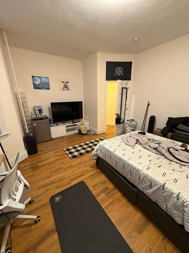 Building Photo - 860 Huntington Ave Unit 1