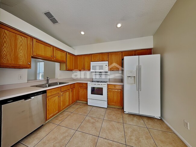 Photo - 96 Knights Hollow Dr