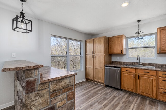 Photo - 100 Brewer Rd