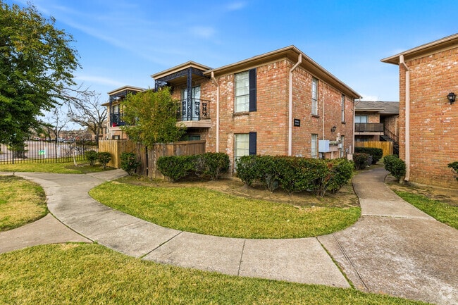 Building Photo - 8801 Glencrest Management Co LLC