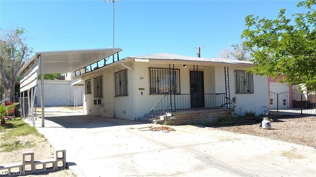 Photo - 233 N 19th St
