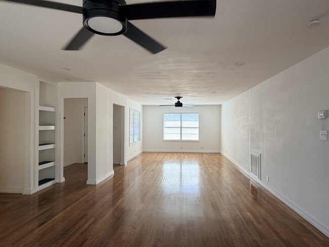 Photo - 914 Belmeade Dr