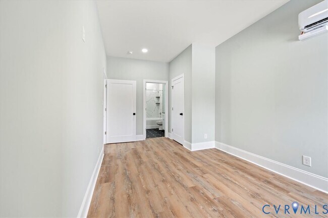 Photo - 207 E Broadway Unit B